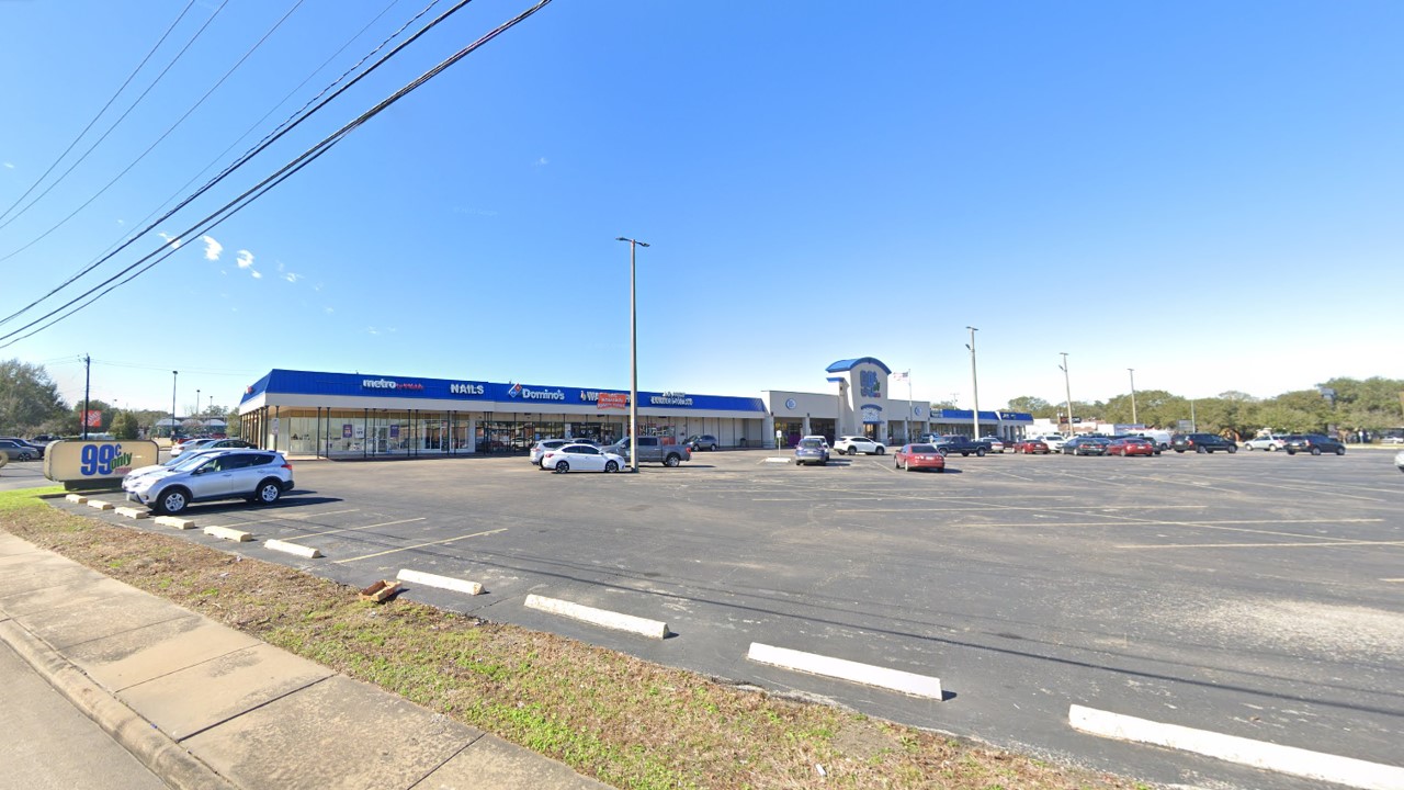 Westbury Triangle Shopping Center (Houton, TX) 